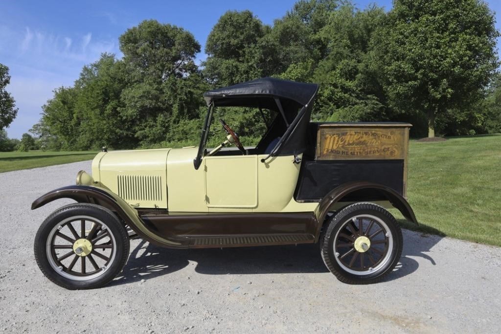 1927 Ford Model T McNess Product Salesman